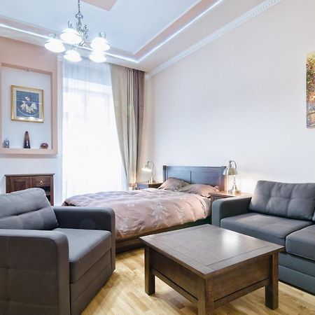 Apartment Grebinky 9 Lviv Buitenkant foto