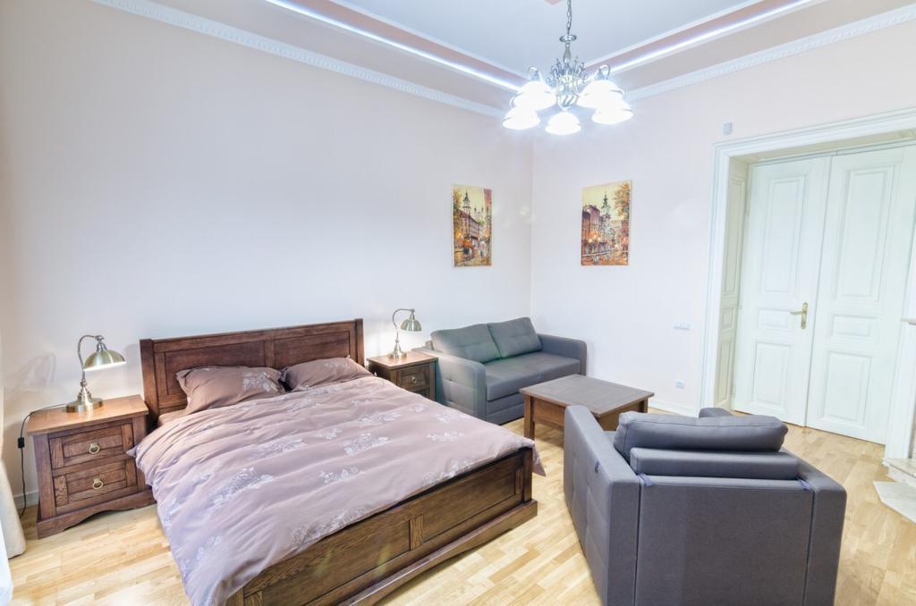 Apartment Grebinky 9 Lviv Buitenkant foto